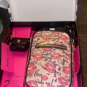 BRAND NEW BETSEY JOHNSON  lips 2 piece set *Crossbody bag + Tech case*